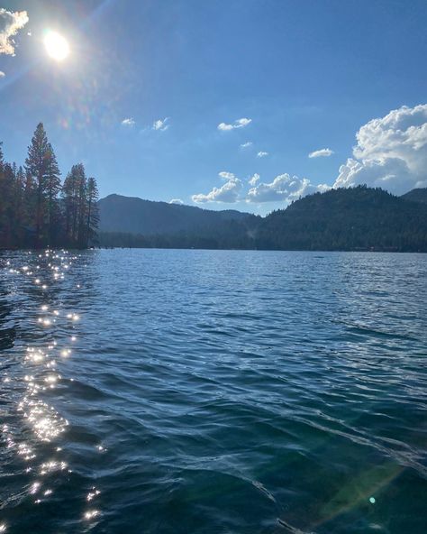 Donner lake Lakes Aesthetic, Hallway Painting, Lake Core, Lake Aesthetics, Water Forms, Fantasy Place, Hallway Paint, Poems In English, Lake Vibes