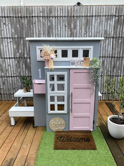 Modern Outdoor Playhouse by KidKraft, the perfect backyard DIY project! Backyard Australia, Diy Cubby House, Play Equipment Outdoor, Diy Cubby, Kids Play Equipment, Outdoor Playhouse, Cubby House, House Makeover, Playhouse Outdoor