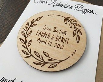 Save The Date Wood, Save The Date Mariage, Wood Magnets, Glowforge Ideas, Unique Save The Dates, Modern Save The Dates, Wooden Magnets, Presentation Cards, Rustic Wedding Favors