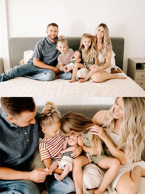 Family Sitting On Couch Poses, In Bed Family Photoshoot, Family Photo Bed, Newborn Family Photos Bed, Family Photo On Bed, Indoor Newborn Family Pictures With Siblings, Family Photoshoot On Bed, Cozy Family Pictures, Newborn Family Of 5 Pictures