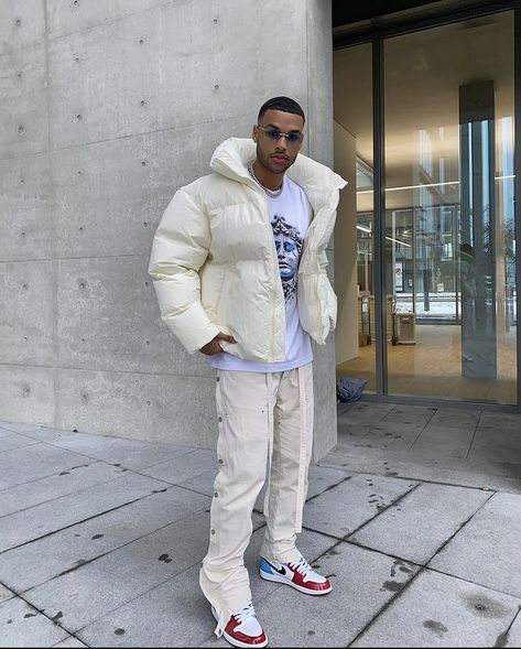 White Puffer Outfit, White Puffer Jacket Outfit, Puffer Jacket Outfit Men, Jacket Outfit Men, Puffer Outfit, White Puffer Jacket, Puffer Jacket Outfit, Nyc Outfits, Puffer Jacket Men