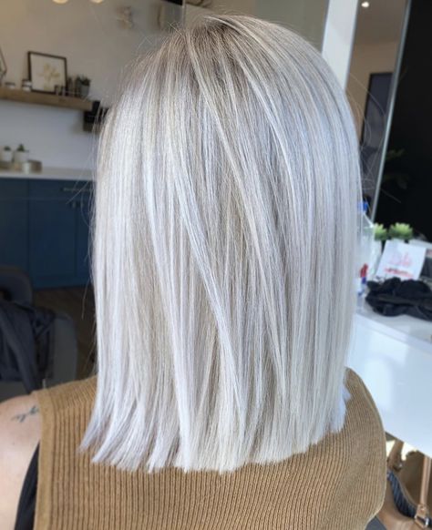 Ice Blonde Long Bob, Icy Blonde Long Bob, White Hair Shoulder Length, Platinum Shoulder Length Hair, Icy Ash Blonde Hair Short, White Hair Inspiration, Iced Blonde Hair, Silver Blonde Hair Short, Short Platinum Blonde Hair With Lowlights