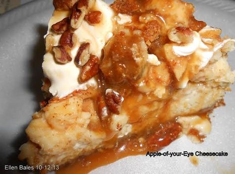 Apple-of-your-eye Cheesecake Basic Cheesecake Recipe, Caramel Ice Cream Topping, Apple Of My Eye, Basic Cake, Festive Desserts, Zucchini Cake, Caramel Topping, Bundt Cakes Recipes, Ice Cream Toppings