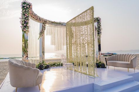 Pakistani Beach Wedding, White Nikkah Decor, Beach Nikkah, Beach Reception Decorations, Muslim Wedding Decorations, Indian Beach Wedding, Nikkah Decor, Nikkah Ceremony, Stage Backdrops