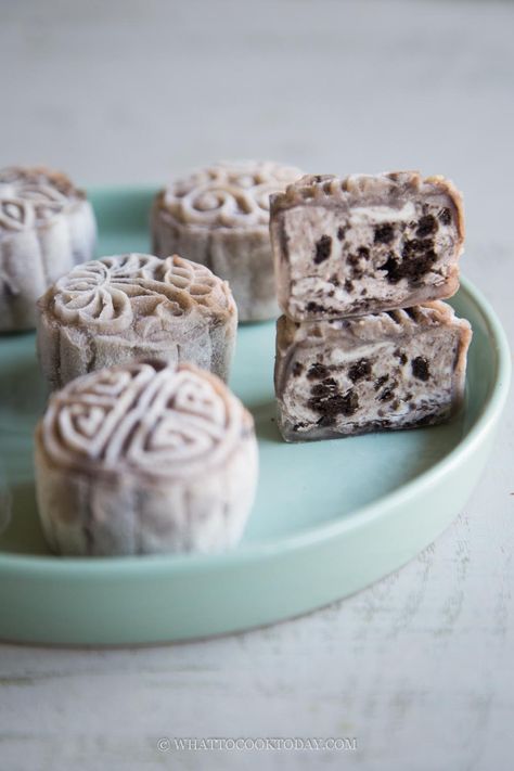 Oreo Cream Cheese, Mooncake Recipe, Oreo Filling, Oreo Cream, Asian Desserts, Think Food, Mooncake, Moon Cake, Yummy Sweets