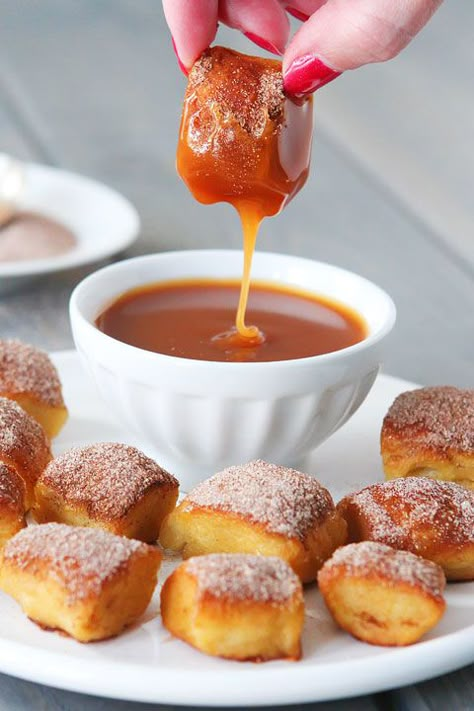 Top 20 Most Popular Recipes of 2013: Homemade Cinnamon Sugar Soft Pretzel Bites with Salted Caramel Dipping Sauce Caramel Dipping Sauce, Soft Pretzel Bites, Cinnamon Sugar Pretzels, Soft Pretzel, Soft Pretzels, Think Food, Dessert Bar, Cinnamon Sugar, Pretzels