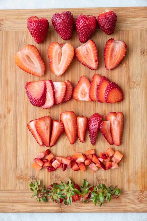 Sliced Strawberry, Diced Strawberries, Strawberries Recipes, Bake Off Recipes, Strawberry Pop Tart, Strawberry Crisp, Quick Smoothies, Sandwich Sides, Sliced Strawberries