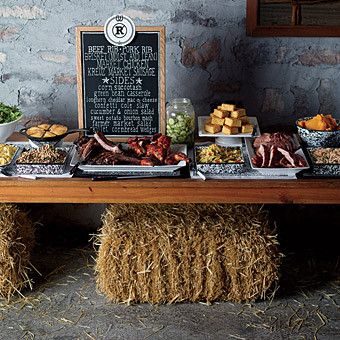 Great food display for rehearsal dinner.  Could use an old door, barn door, gate, fencing on hay bales. Rustic Food Display, Wedding Buffet Food, Reception Food, Bbq Wedding, Food Stations, Hay Bales, Food Displays, Texas Style, Food Display