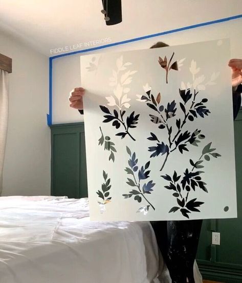 Bedroom Wall Stencil, Easy Wall Stencil, Wallpaper Tutorial, Stencil Tutorial, Leaf Wall Stencil, Faux Wallpaper, Wall Stencil Designs, Wall Stencils Diy, Accent Wall Stencil