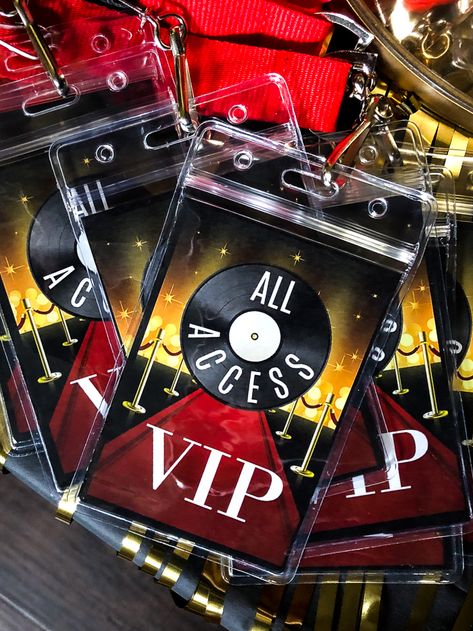 Free Printable VIP Pass - use this printable VIP badge for your next party or special event! #printable #vip #vippass #partyideas Vip Pass Aesthetic, Backstage Pass Template Free, Vip Pass Template Free Printable, Vip Party Invitations, Red Carpet Party Backdrop, Diy Vip Passes, Vip Fan Card, Red Carpet Party Decorations, Hollywood Theme Prom