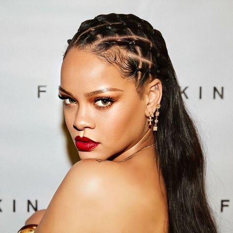 Rihanna on Instagram: “My woman.🌹 #rihanna” Rhianna Hairstyles, Hairstyles Instagram, Looks Rihanna, Fenty Skin, Rihanna Hairstyles, Rihanna Looks, Instagram Hairstyles, Hair Art, Afro Hairstyles