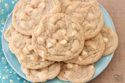 Mrs Fields White Chocolate Chip Cookies, Swig Sugar Cookies, White Chocolate Macadamia Nut Cookies, Classic Peanut Butter Cookies, Pudding Cookies, White Chocolate Chip Cookies, Chips Recipe, Buttery Cookies, Chocolate Chip Recipes