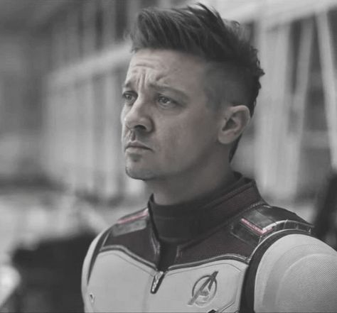 Hawkeye Endgame Haircut, Steve Fanart, Hawkeye Wallpaper, Jeremy Renner Avengers, Hawkeye Costume, Sebastian Hair, Kate Bishop Hawkeye, Riza Hawkeye, Marvel Hawkeye