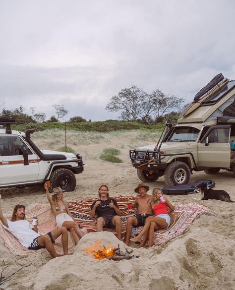 the best kind of adventures are always shared 🩷 @sandtosnow @78_livin Travel Trailer Aesthetic, Australian Van Life, Camping Trip Aesthetic, Car Camping Aesthetic, Living With Friends, Adventure Pictures, Camping Mats, Camping Australia, Camping Photos