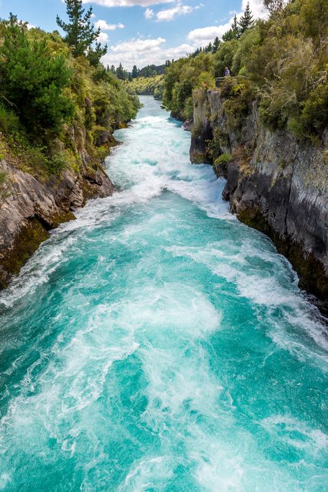 Huka Falls, New Zealand Travel, Beautiful Places In The World, Magical Places, Most Beautiful Places, Vacation Spots, Dream Vacations, Travel Dreams, Beautiful World