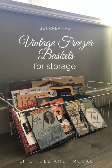 Book Basket Storage, Floor Baskets, Book Baskets, Homeschool Classroom, Book Storage, Body Is A Temple, Book Display, Storage Baskets, Vintage Decor