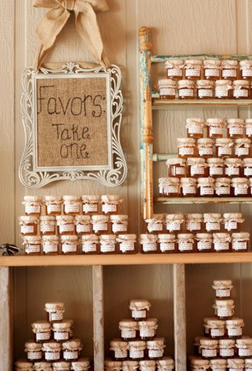 favors for guests - jars of yummy treats jam/ butter/ baking mix בר מצווה, Rustic Barn Wedding, Unique Wedding Favors, Affordable Wedding, Southern Wedding, Wedding Party Favors, Here Comes The Bride, Wedding Favours, Wedding Favor