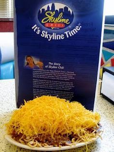 Skyline Chili Recipe, Cincinnati Chili Recipe, Cincinnati Style Chili, Hot Dog Chili Sauce, Skyline Chili, Cincinnati Chili, Best Chili Recipe, Chilli Recipes, Chili Soup