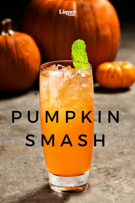 'Tis the season for pumpkin flavored everything--including cocktails. Check out this article for tips on how to concoct pumpkin drinks 7 for perfect fall recipes. Thanksgiving Cocktail Recipes, Pumpkin Smash, Pumpkin Drinks, Traditional Thanksgiving, Thanksgiving Drinks, Thanksgiving Cocktails, Seasonal Cocktail, Tequila Drinks, Liquor Drinks