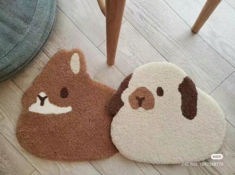 Cute Small Rugs, Tufting Ideas Aesthetic, Punch Needle Carpet, Punch Needle Ideas Projects, Tapis Aesthetic, Rabbit Rug, Cute Carpet, Bunny Rug, Kawaii Rug