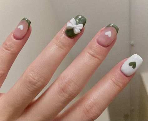 #nails #nailart #nailpolish #naildesign #nailideas #nailinspiration #nailartideas #nailartdesign #gelnails #frenchtipnails #greennail #simplenailart #kawaiinails #kawaii #matcha #fallnails Matcha Nails, Kawaii Nails, White Bow, Easy Nail Art, French Tip Nails, Green Nails, Matcha, Nails Inspiration, Simple Designs