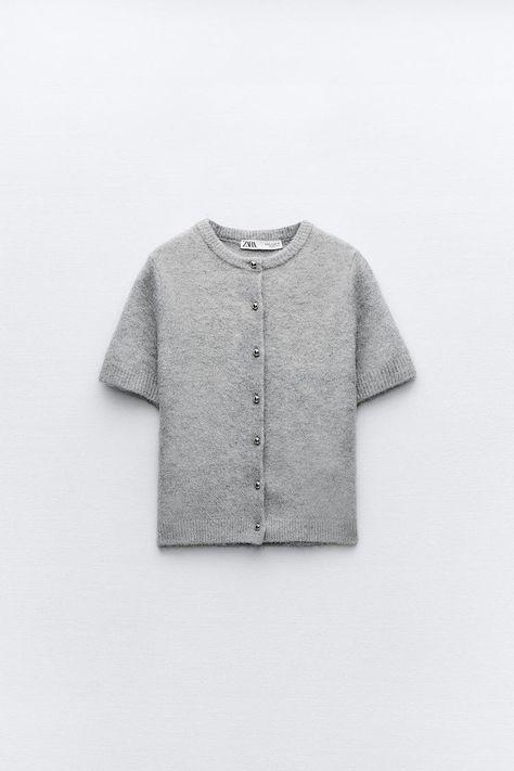 KNIT CARDIGAN WITH SHORT SLEEVES - Mid-gray | ZARA United States University Preparation, Zara Finds, Black And White Clothes, Stockholm Outfit, Cardigan With Shorts, Rich Girl Fashion, Normal Style, Cher Clueless, Round Neck Cardigan