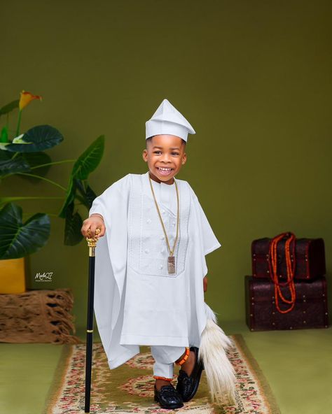 Latest Agbada Designs, Agbada Design, Latest African Wear For Men, African Wear For Men, Cracked Wallpaper, Nigerian Men Fashion, African Wear Styles For Men, African Children, African Fashion Women Clothing