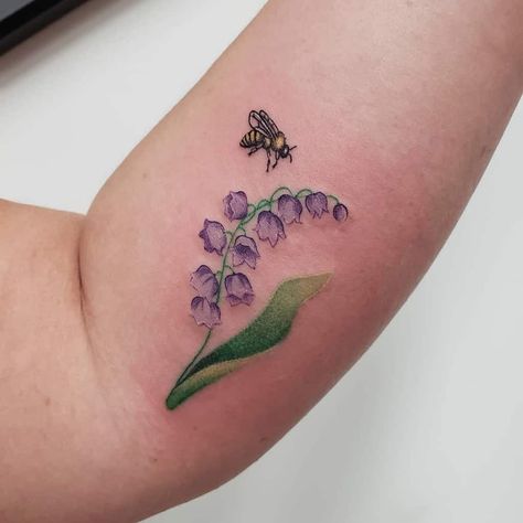 Top 37 Lily of the Valley Tattoo Ideas - [2020 Inspiration Guide] Lily Of The Valley Tattoo Color, Tattoo With Butterfly, Purple Flower Tattoos, Lily Of The Valley Tattoo, Delicate Flower Tattoo, Water Lily Tattoos, Valley Tattoo, Purple Tattoos, 2024 Inspiration