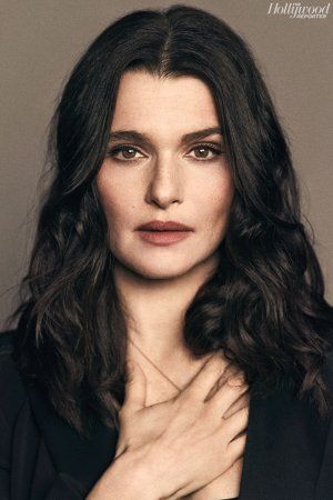 'The Favourite's Rachel Weisz on Oscars, Complicated Female Protagonists | Hollywood Reporter Rachel Weiss, Teresa Palmer, Female Protagonist, Rachel Weisz, Pretty Females, Female Actresses, Daniel Craig, Jessica Chastain, Kate Winslet