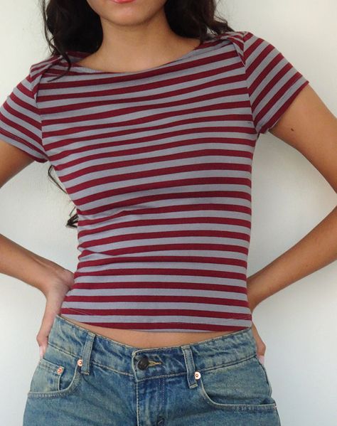 Image of Ralina Short Sleeve Top in Mulberry Grey Stripes Stripe Top Outfit, Striped Top Outfit, Sick Fits, Maladaptive Daydreaming, Clothes Wishlist, Fashion Vibes, Stripe T Shirt, Fits With Shorts, Party Dress Long Sleeve