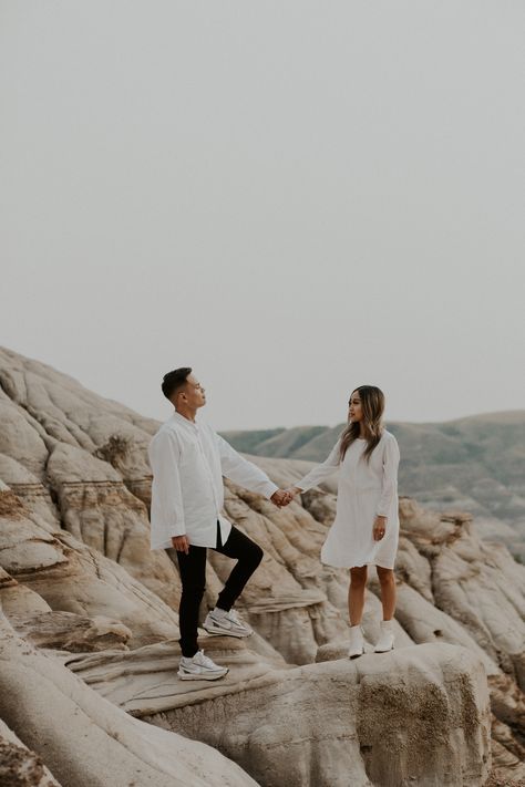 badlands, drumheller photoshoot, engagement Drumheller Engagement Photos, Badlands Engagement Photos, Drumheller Photoshoot, Badlands Photoshoot, Western Couple Photoshoot, Badlands South Dakota, Western Engagement, Photoshoot Engagement, Photoshoot Aesthetic