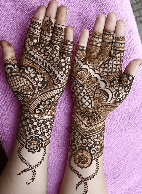 Dubai Design Mehndi, Neha Mehndi Design, Dubai Pattern Mehendi Design, Front Hand Bridal Mehndi, Mehndi Pic, Mehndi Photography, Best Mehndi Design, Front Hand Mehndi Designs, Simple Mehendi