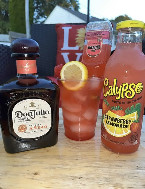 Calypso Alcoholic Drinks, E&j Drink Recipes, Calypso Drink Cocktails, Relaxing Drinks, Margarita Mix Drinks, Alcohol Ideas, Summer Drinks Alcohol Recipes, Spiked Lemonade, Alcohol Beverages