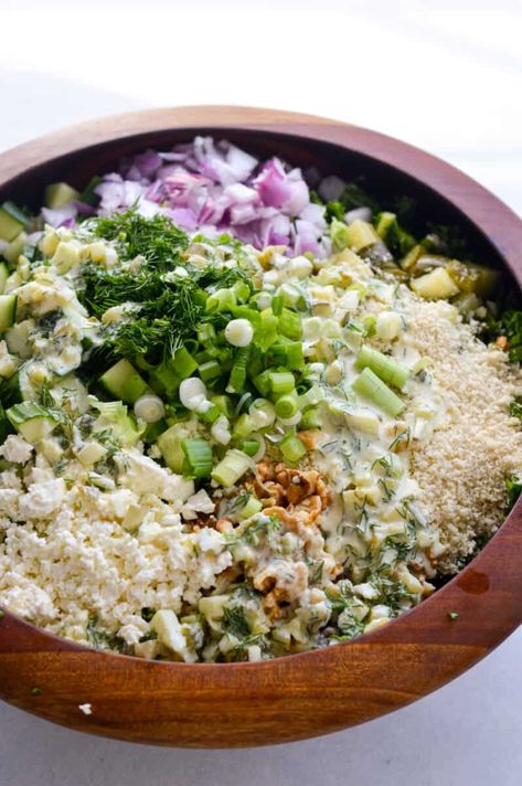 Crunchy Dill Pickle Salad Dill Pickle Rice, Cucumber Rice Salad, Pickle Salad Recipes, Dill Pickle Chickpea Salad, Trader Joes Salad Ideas, Carribean Salad, Salads For Meal Prep, Pickle Coleslaw, Micro Salad