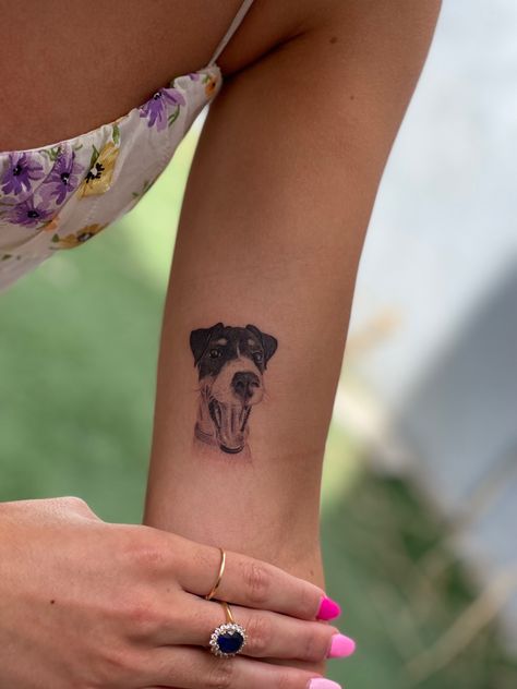 Dog tattoo
Tattoo
Foxterrier
Foxterrier tattoo
Cute dog tattoo
Cute dog Welsh Terrier Tattoo, Jack Russell Terrier Tattoo, Jack Russell Tattoo, Terrier Tattoo, Welsh Terrier, Fox Terriers, Rat Terriers, Realism Tattoo, Tat Ideas