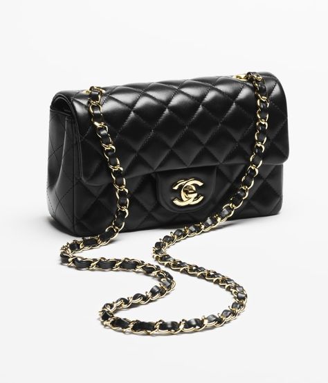 Classic Black Bag, Chanel Mini Flap Bag, Chanel Classic Flap Bag, Moda Chanel, Chanel Watch, Mode Chanel, Chanel Store, Handbag Essentials, Chanel Flap Bag