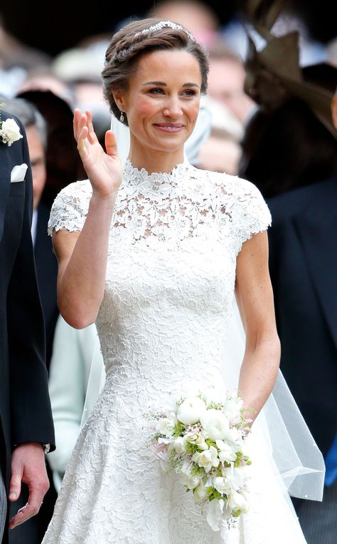 Pippa Middleton Wedding Dress, Pippas Wedding, Make Up Sposa, Pippa Middleton Wedding, Pippa And James, Middleton Wedding, Looks Kate Middleton, Kate And Pippa, Makeup Bridal