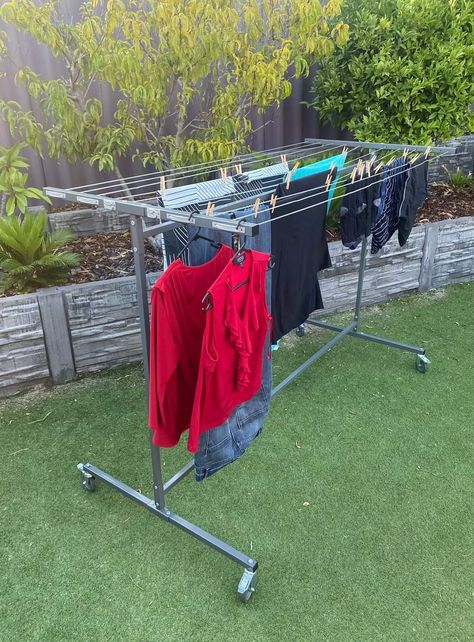 Pully System Ideas Drying Racks, Diy Clothes Line Outside Simple, Clothes Line Ideas Backyards, Clothes Line Ideas Outdoor, Clothes Lines Ideas Outdoor, Outdoor Clothes Drying Rack, Diy Clothesline Outdoor, Cloth Drying Hanger, Cloth Drying Stand