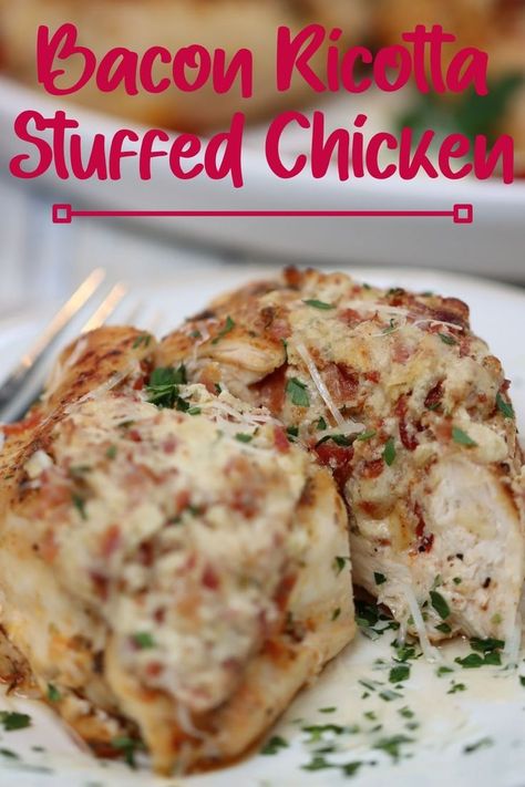 Bacon ricotta stuffed chicken on a plate, cut in half. Juicy chicken with cheesy, bacon top. Chicken Ricotta Recipes, Ricotta Stuffed Chicken Breast, Chicken Printable, Recipe Using Ricotta, Chicken 101, Chicken Breast Oven Recipes, Baked Stuffed Chicken, Ricotta Stuffed Chicken, Stuffed Chicken Breast Spinach