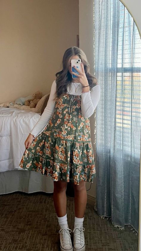 Church Outfit Inspo For Fall, Cute Outfits To Thrift, Cute Fall Thanksgiving Outfits, Cute Fall Clothes Aesthetic, Indie Christian Outfits, Fall Christian Girl Outfits, Style Summer Dress For Fall, Boho Outfits Dress, Fall Christian Outfits