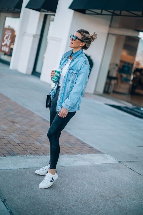 15 Cute Fall 2020 Outfit Ideas | What to Wear in Fall | Cella Jane Durango Colorado Fall Outfits, Cella Jane Outfit, Mountain Outfit Fall Casual, Nyc Tourist Outfit Fall, Denver Fall Outfits, Fall Colorado Outfit, Mountain Outfit Fall, Colorado Fall Outfits, Fall Shopping Outfit