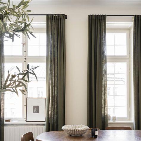 Dark Curtains Living Room, Lounge Curtains, Metal Curtain Pole, Curtain Weights, Linen Curtain, Quality Curtains, Metal Curtain, Curtain Track, Black Curtains