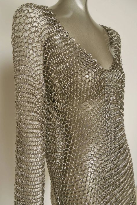 1970s Chain mail mini dress/shirt with bell sleeves – Vintage Le Monde Chain Mail Dress, Joan Of Arc Costume, Chainmail Clothing, Tin Man Costumes, Armor Dress, Metal Dress, Chain Dress, Clothing Optional, Campaign Fashion