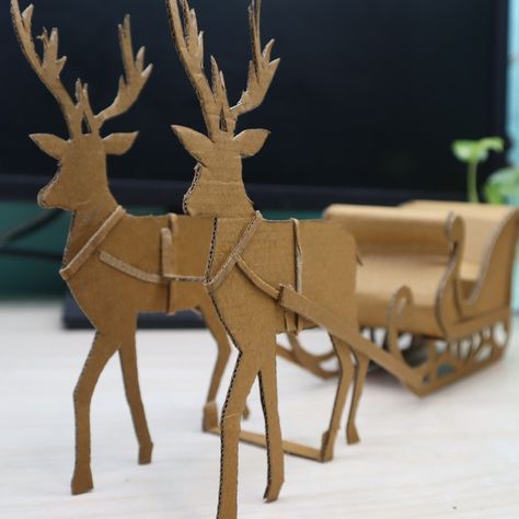 Sante Reindeer and Sleigh Santa Sleigh And Reindeer Template, Diy Santa Sleigh And Reindeer, Santas Sleigh Diy Cardboard, Makedo Ideas, Reindeer Cardboard, Cardboard Sleigh, Sleigh Craft, Gingerbread Sleigh, Cardboard Reindeer