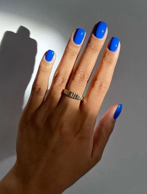 kobalt nails Cobalt Blue Nails, Shattered Glass Nails, Cowboy Nails, Royal Blue Nails, Funky Nail Art, Nagellack Trends, Squoval Nails, Nail Pops, Blue Nail Polish