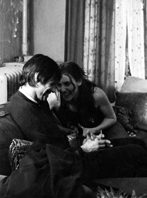 eternal sunshine of the spotless mind, black and white, photography, film Meet Me In Montauk, Michel Gondry, Eternal Sunshine Of The Spotless Mind, Vincent Price, I Love Cinema, Movie Shots, On The Phone, Jim Carrey, Eternal Sunshine