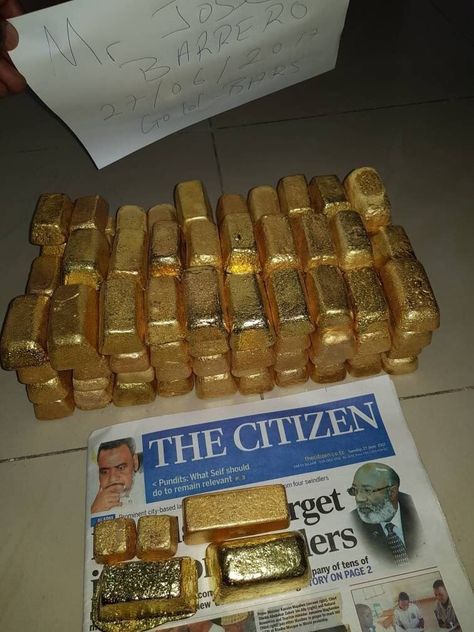 Gold Bars For Sale, Drc Congo, Teaching Money, Gold Reserve, Gold Bullion Bars, Logam Mulia, Gold Investments, Money Stacks, Gold Bars