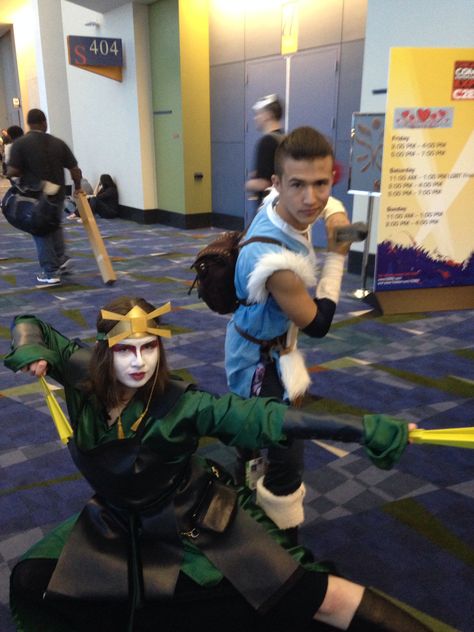 Sokka and Suki Cosplay (myself and my girlfriend at C2E2 2014) Sokka And Suki Costume, Suki Costume Avatar, Suki And Sokka Costume, Sokka Costume, Sokka Cosplay, Anime Couple Costume, Suki Cosplay, Sokka And Suki, Suki And Sokka