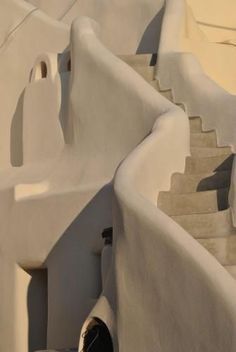 Dreamscape Architecture, Vernacular Architecture, Organic Architecture, Earthship, Minimalist Architecture, Staircases, 인테리어 디자인, House Inspo, Santorini