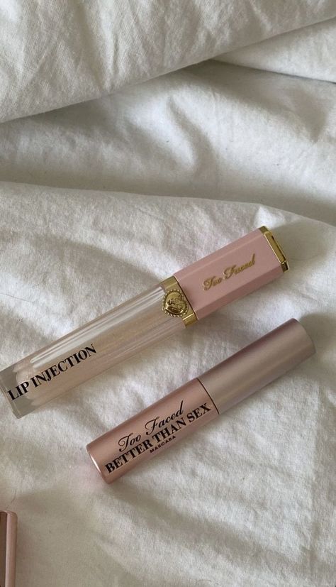 Mascara Aesthetic, Too Faced Lip Plumper, Too Faced Lip Injection, Makeup Package, Lip Plumping, Pink Things, Lip Injections, Fancy Makeup, Plumping Lip Gloss